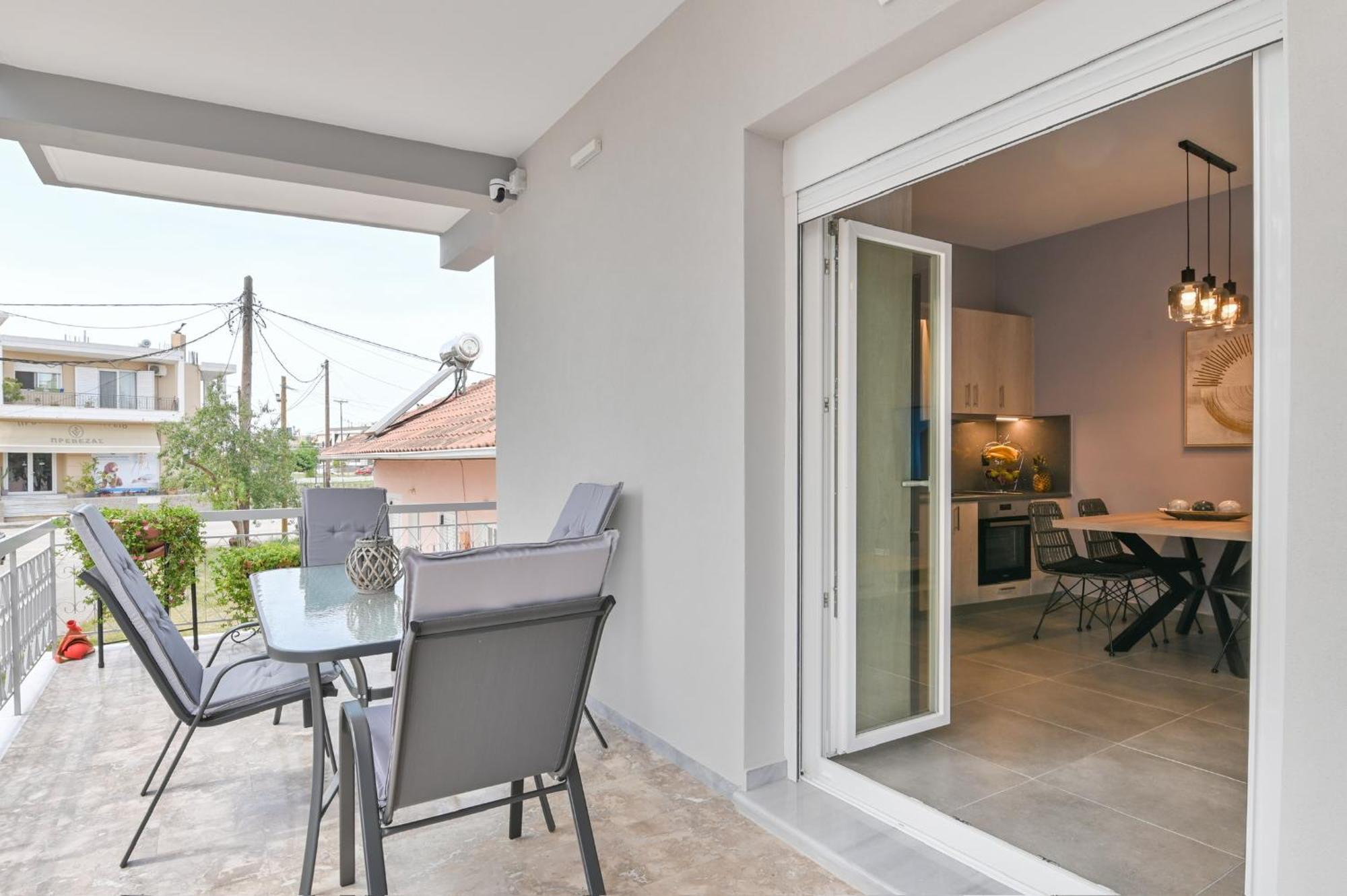 Louisa Luxury Apartments Preveza Exterior photo