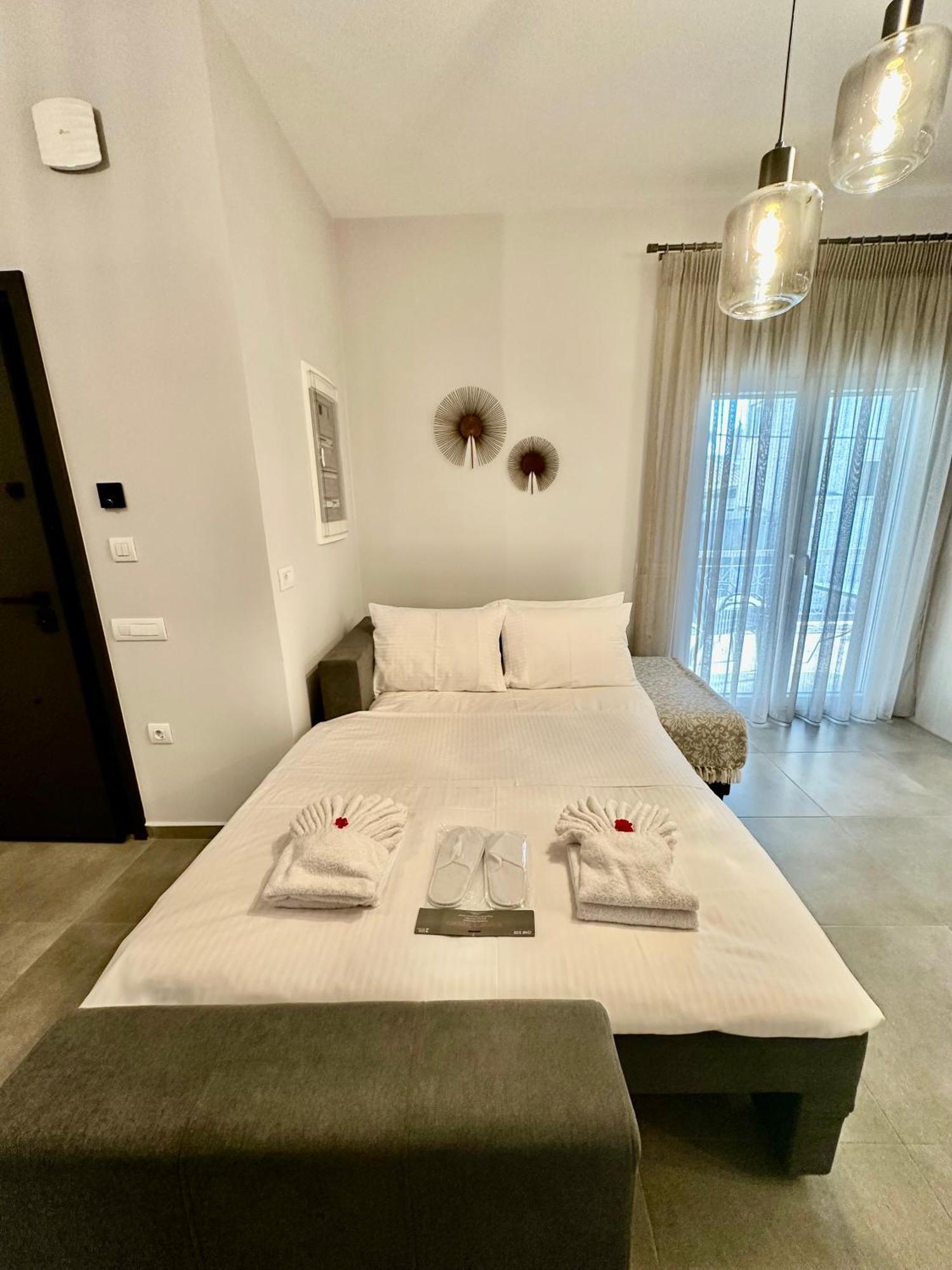 Louisa Luxury Apartments Preveza Exterior photo
